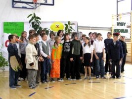 Konkurs powiatowy: Co fruwa... - rok 2004