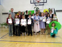 Konkurs powiatowy: Co fruwa... - rok 2004