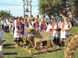 Gminne dożynki w Olesznie - rok 2005