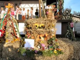 Gminne dożynki w Olesznie - rok 2005