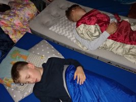 Nocny biwak w szkole 2019