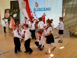Ślubowanie pierwszoklasistów - rok 2015