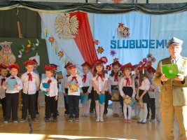 Ślubowanie klas pierwszych - rok 2015