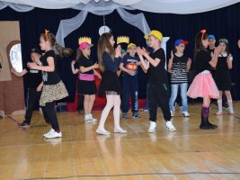 Spektakl: Rodzice dzieciom - 2016