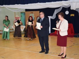 Spektakl: Rodzice dzieciom - 2016