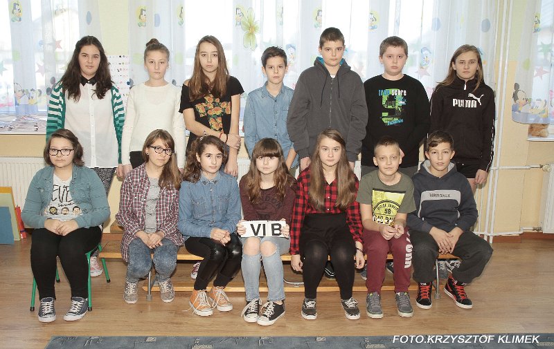 Absolwenci 2015/2016 - klasa VIb