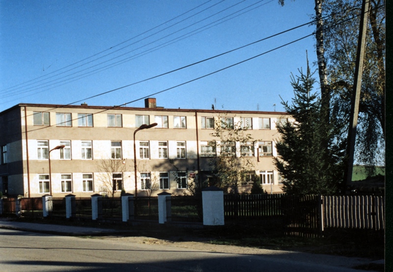 Budynek szkolny - rok 2000