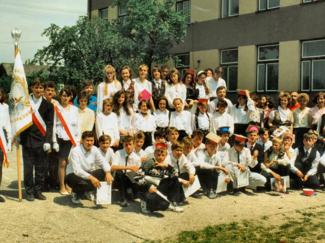 uroczystość pożegnania absolwentów szkoły
