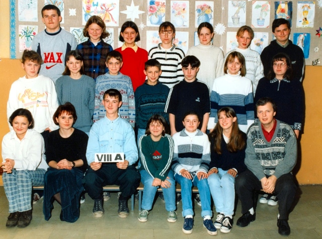 pani Teresa Szczepańska z klasą VIIIa