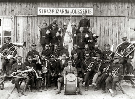 Orkiestra strażacka w Olesznie